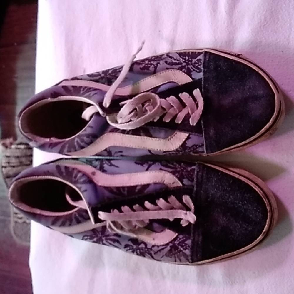 Mens shoes